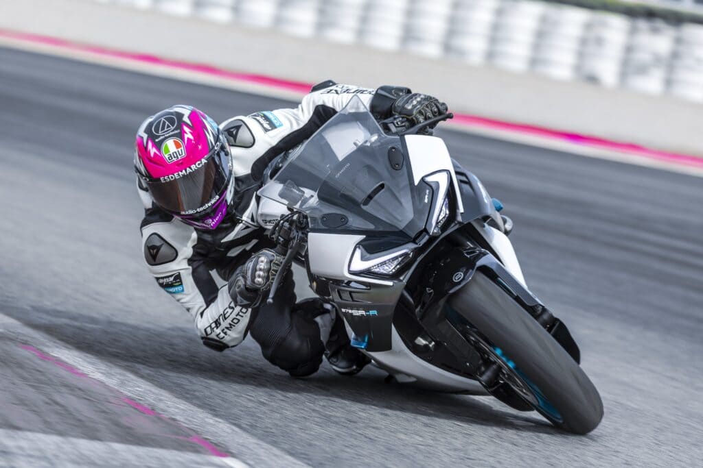 CFMOTO 675SR-R (1)