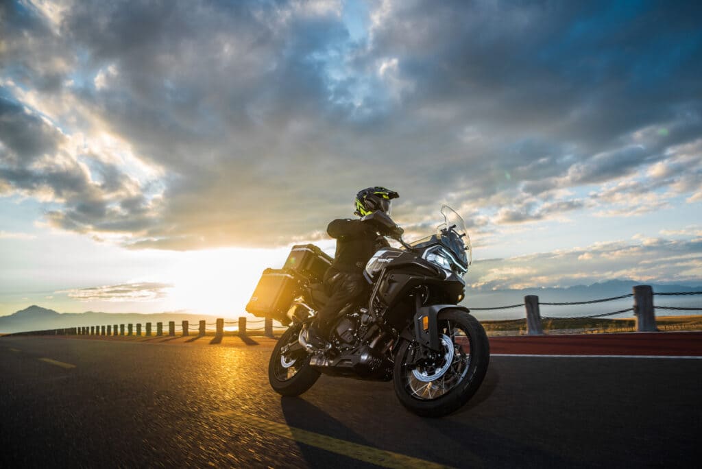 CFMOTO 700MT Advanced (ABS) (4)