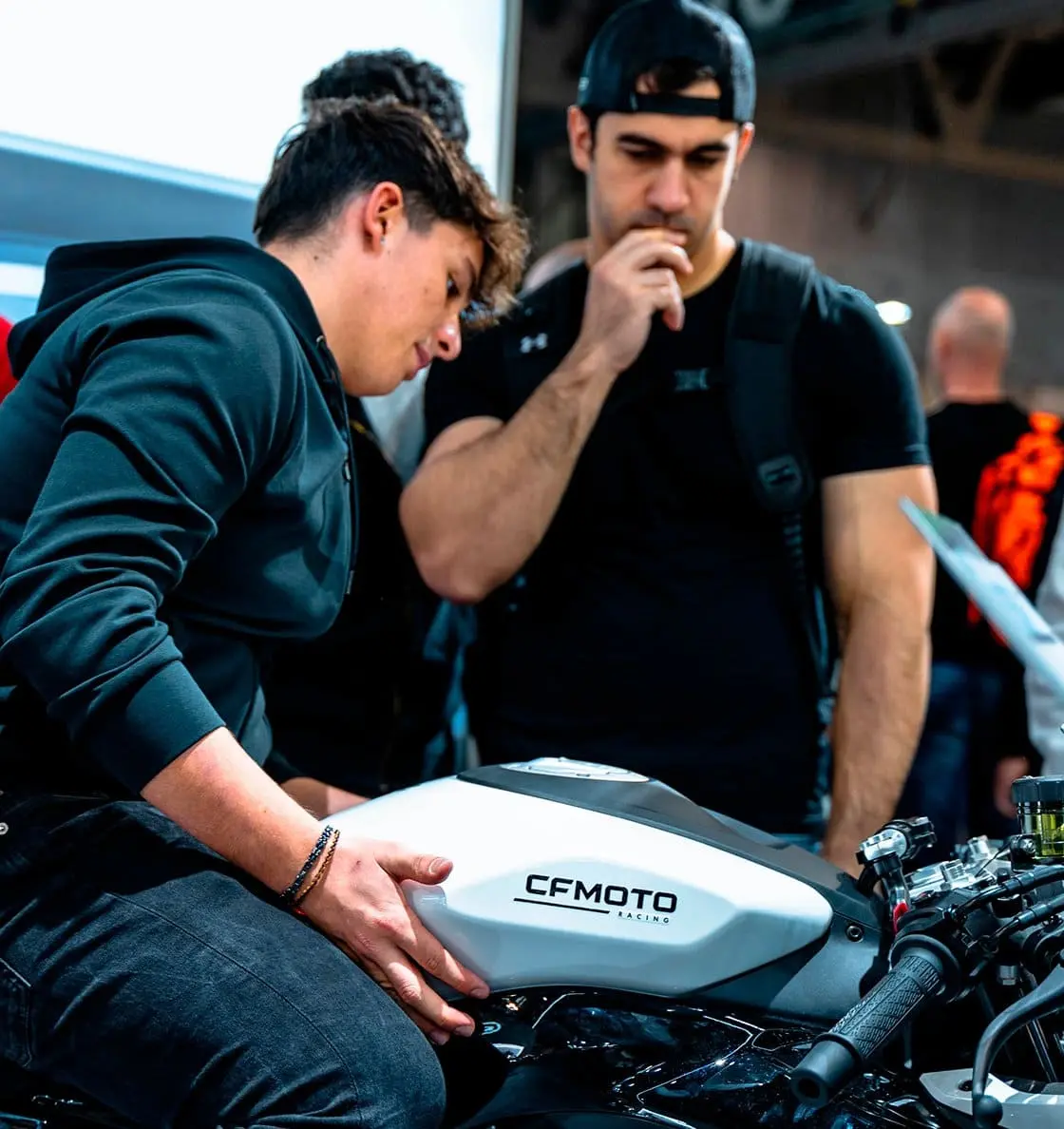 БЫСТРЕЕ В БУДУЩЕЕ: компания CFMOTO представила свои инновации на выставке EICMA 2025