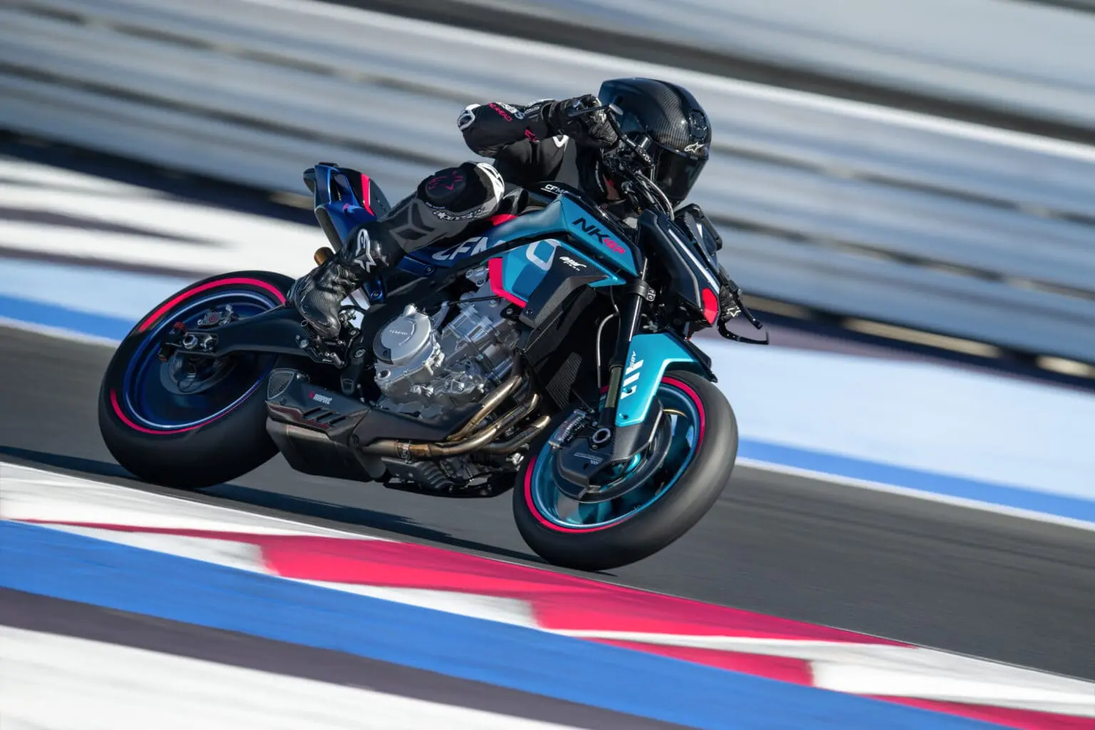 БЫСТРЕЕ В БУДУЩЕЕ: компания CFMOTO представила свои инновации на выставке EICMA 2025