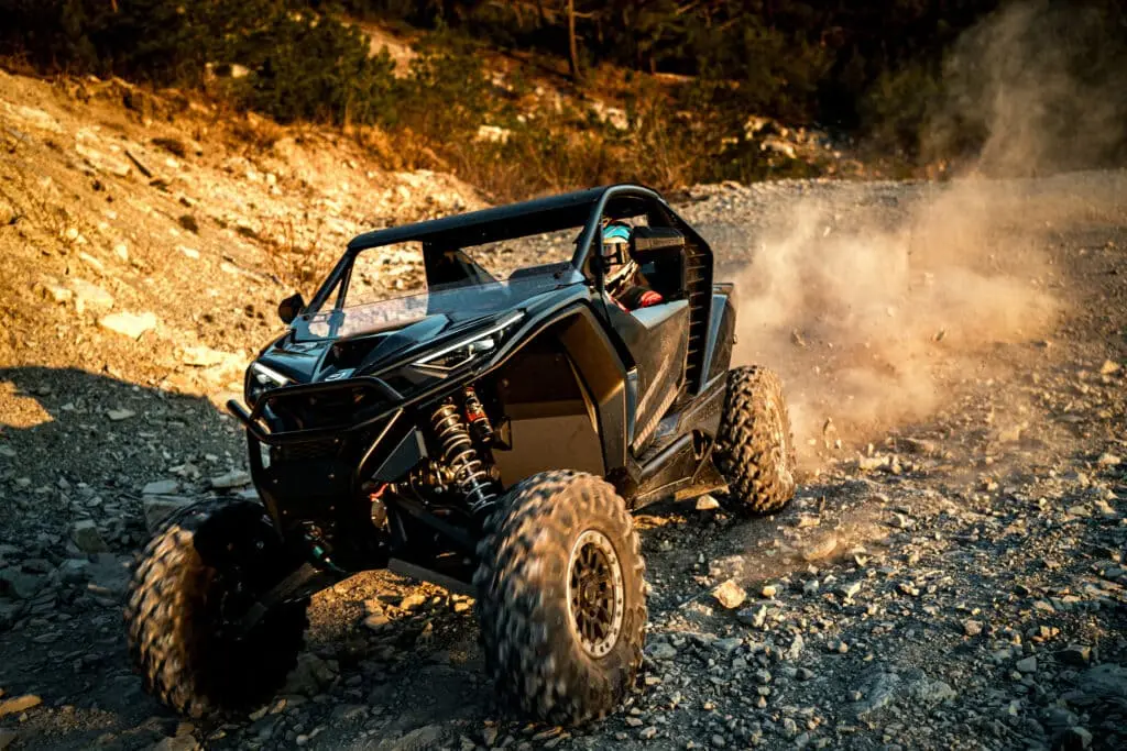 Новые цены на новые ZFORCE Z10 EPS и ZFORCE Z10-4 EPS от CFMOTO!